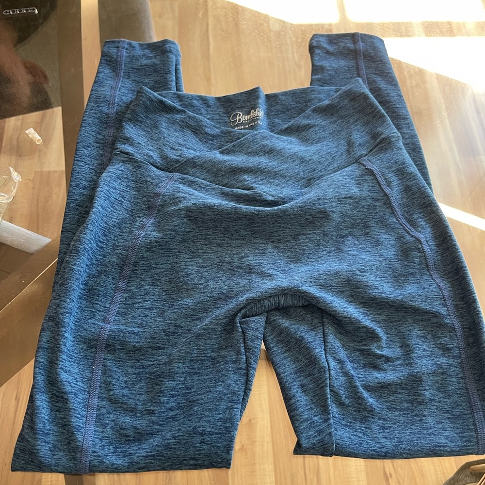 Cute blue leggings from bombshell size med